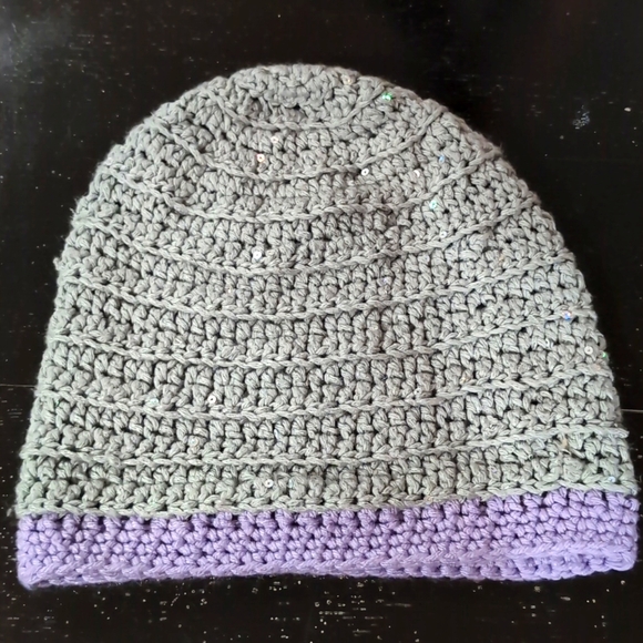 Crochet bonnet 💕 - Picture 1 of 1